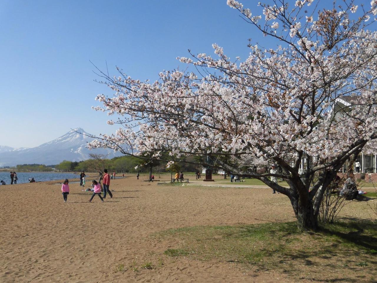 Lakeside Banko Hotel Inawashiro Ngoại thất bức ảnh