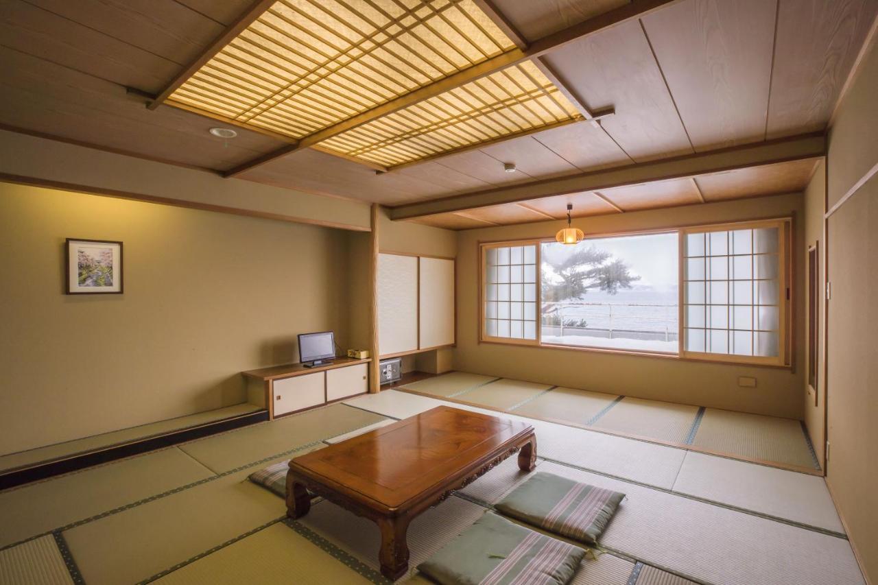 Lakeside Banko Hotel Inawashiro Ngoại thất bức ảnh